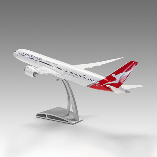 Qantas 787-9 in 1/144 scale with Airfoil base