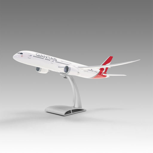 Qantas 787-9 in 1/144 scale with Airfoil base