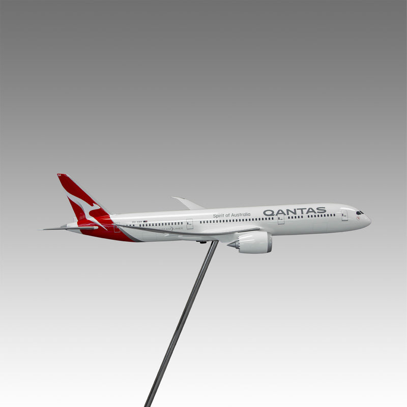 Qantas Airways 787-9 Exhibit Model in 1/50 Scale