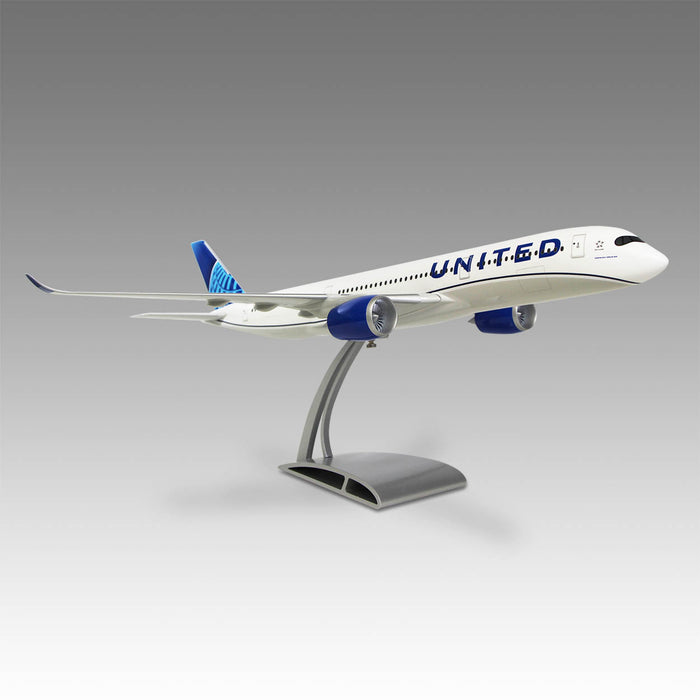 United Airlines A350-900 Desktop Model in 1/100 Scale