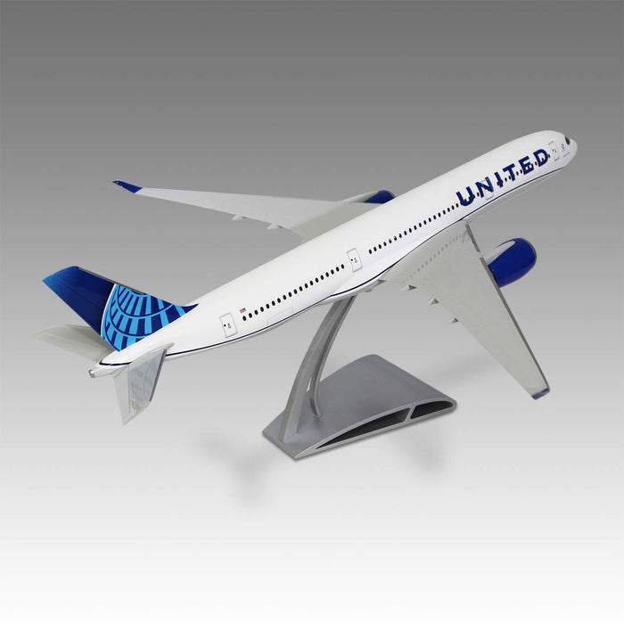 United Airlines A350-900 Desktop Model in 1/100 Scale