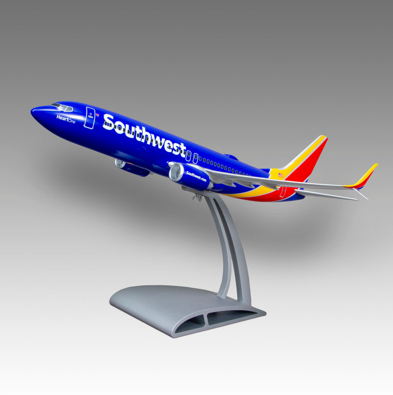 Southwest Airlines "Heart One" 737-800 Desktop Model in 1/100 Scale