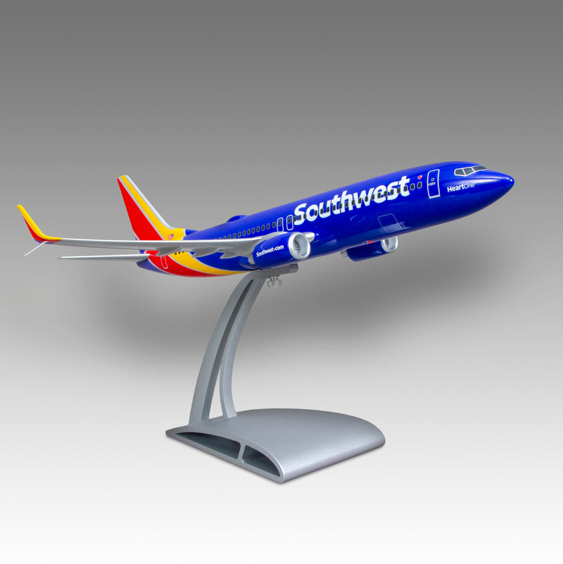 Southwest Airlines "Heart One" 737-800 Desktop Model in 1/100 Scale