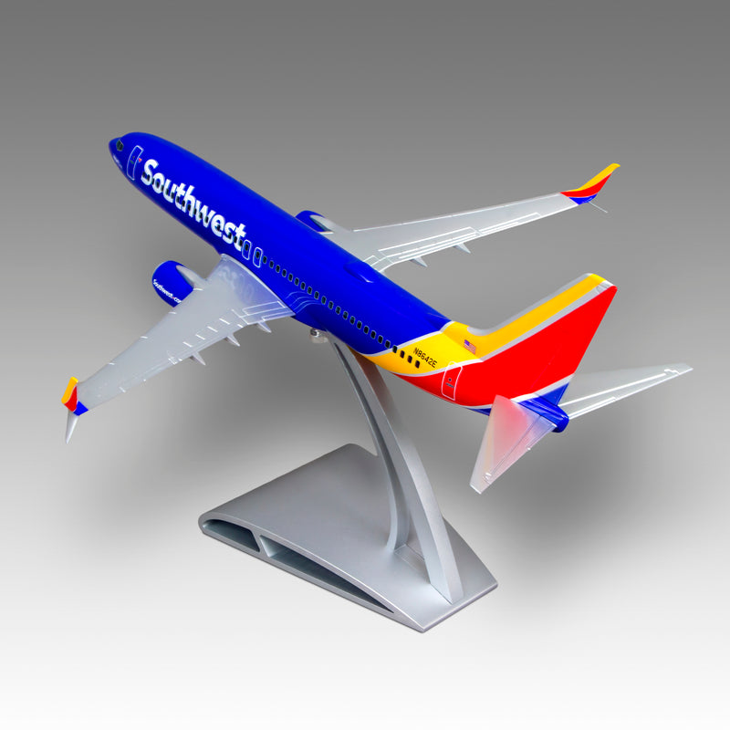 Southwest Airlines "Heart One" 737-800 Desktop Model in 1/100 Scale