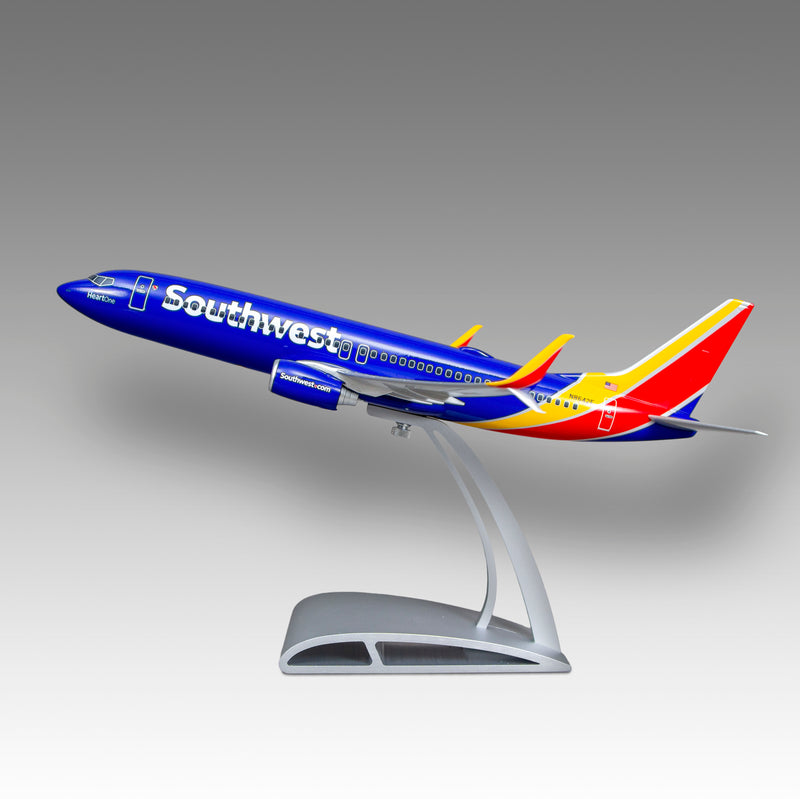 Southwest Airlines "Heart One" 737-800 Desktop Model in 1/100 Scale