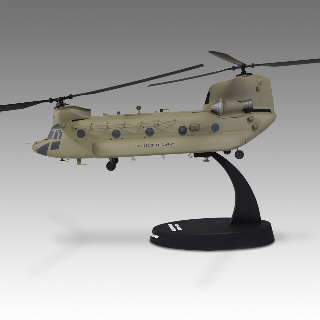 U.S. Army Boeing CH-47 Chinook Military Aircraft Model in 1/40