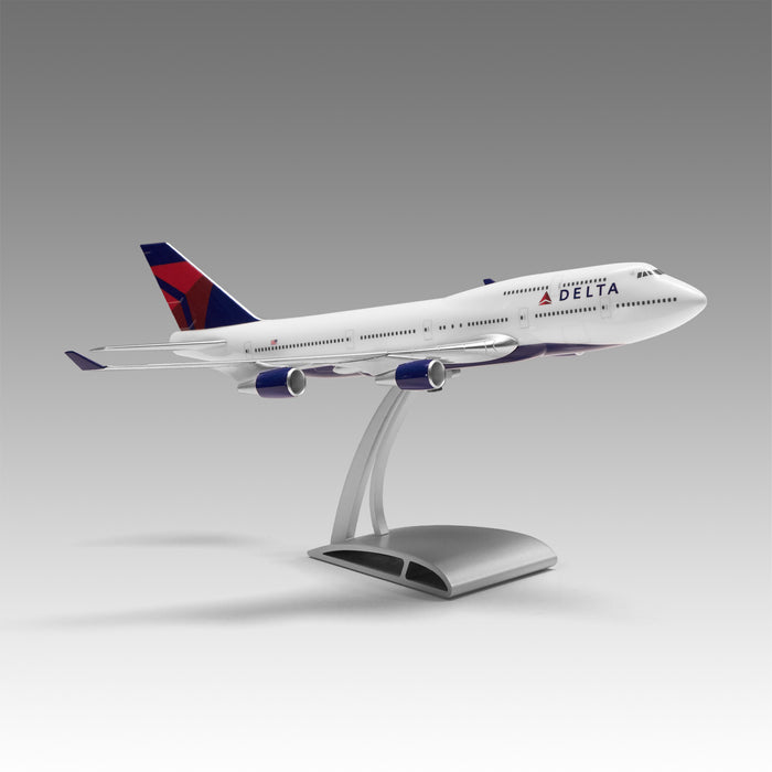 Delta 747-400 Aircraft Model in 1/144 scale with Airfoil base
