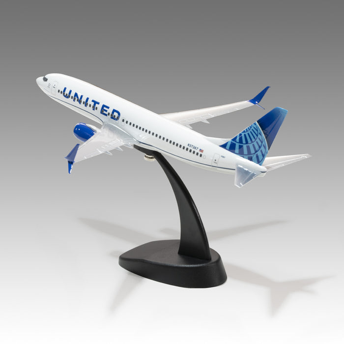 United 737-800 Desktop Model in 1/144 Scale