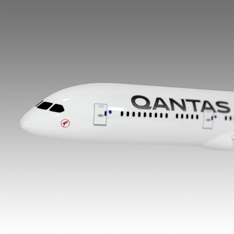Qantas Airways 787-9 Desktop Model in 1/200 Scale