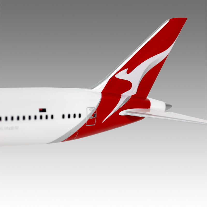 Qantas Airways 787-9 Desktop Model in 1/200 Scale