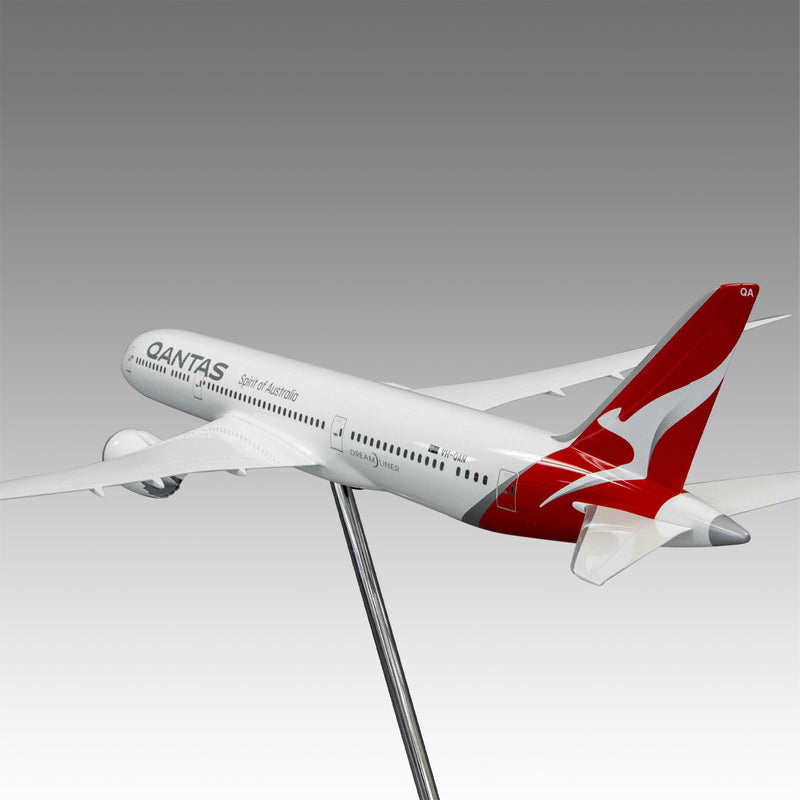 Qantas Airways 787-9 Exhibit Model in 1/50 Scale
