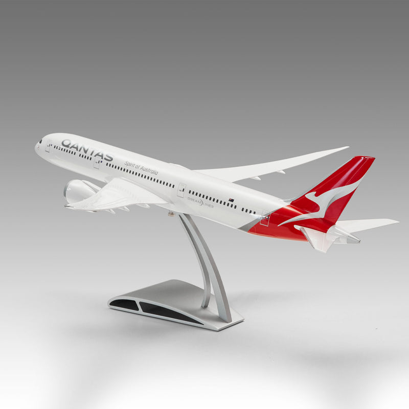 Qantas 787-9 Aircraft model in 1/100 scale with Airfoil base