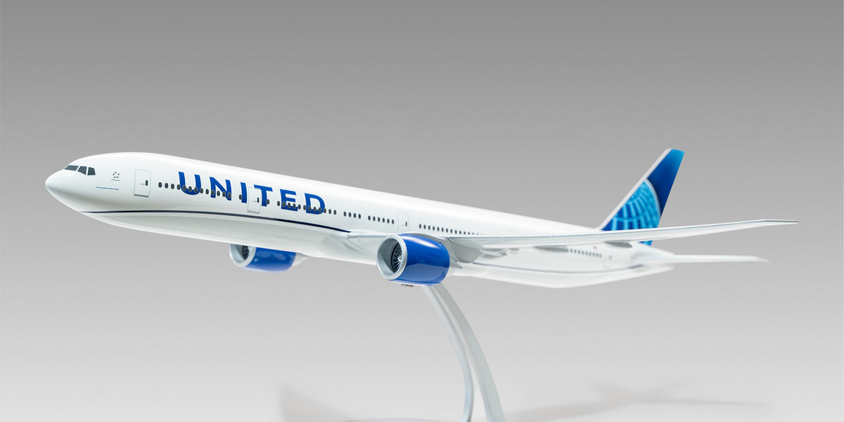 United Airlines 777-300ER Desktop Model in 1/100 Scale — The Model